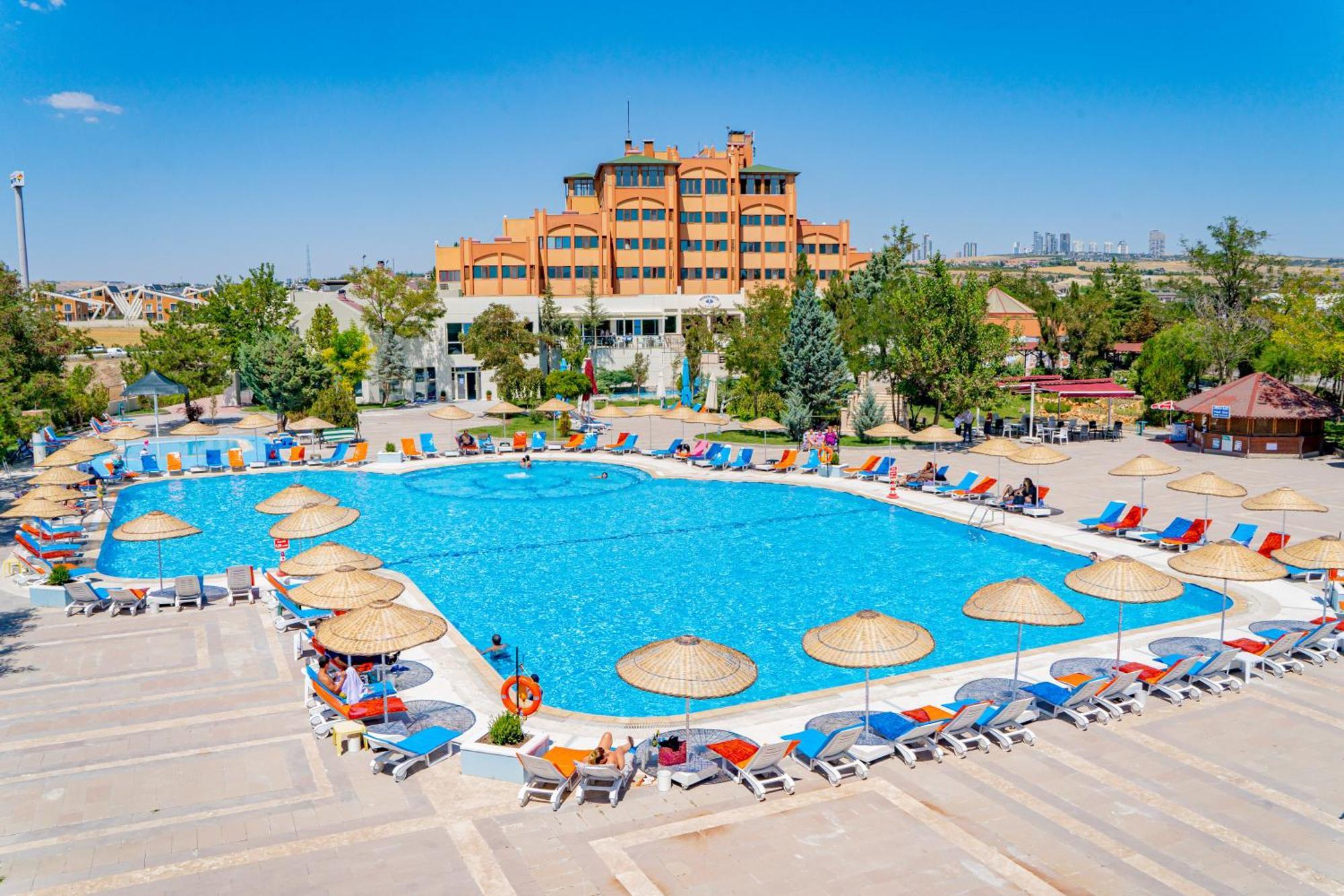 غولباشي Patalya Lakeside Resort Hotel المظهر الخارجي الصورة